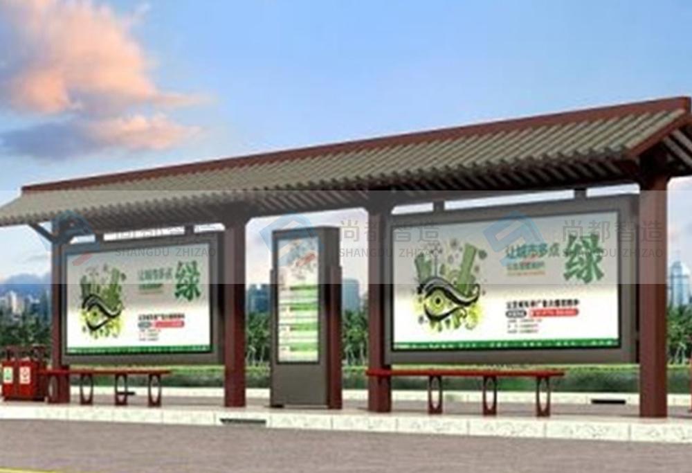 仿古候車亭的魅力擋不住，給旅游城市增加了一塊招牌